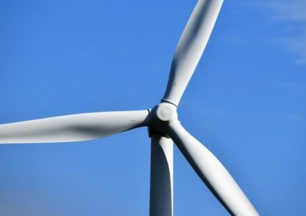 Ørsted Plans Major Share Sale for $9.4 Billion Lifeline