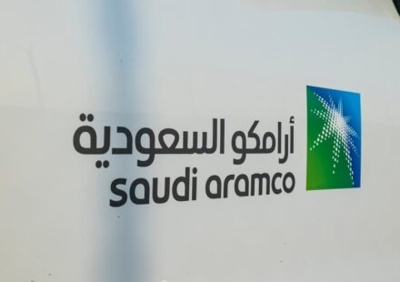Aramco Boosts Borrowing as Lower Oil Prices Hit Saudi Arabia