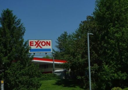 Secret Talks Hint at Exxon's Re-Entry into Russian Oil