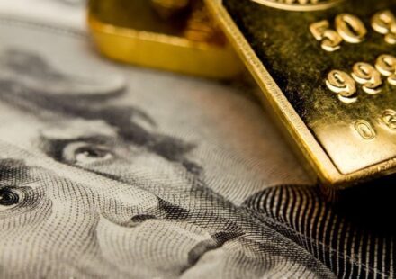 Gold Prices Surge to Record High as Rate Cut Looms