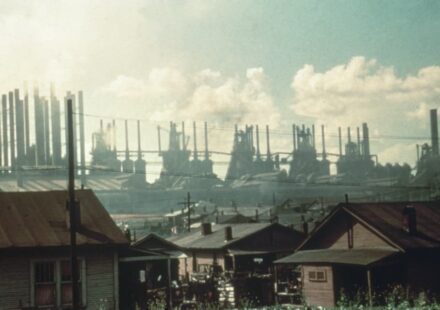 Chinese Refiners Deepen Losses As Overcapacity Weighs on Margins