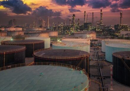 Robust Asian Demand Drives Saudi Oil Price Hikes