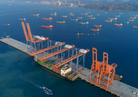 Trump Hints at U.S.-Japan LNG Joint Venture