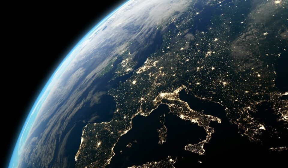 BlackRock's €1 Billion Bet on Eni Fuels Carbon Capture Confidence