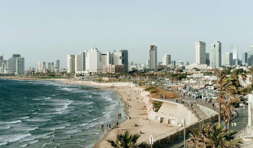 Middle East Oil Disruption Risk Plunges to 4%