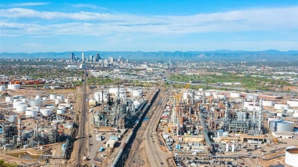 Gasoline, Distillate Builds Spook Oil Markets