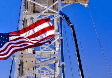 EIA Calls Peak Shale as Drilling Activity Declines