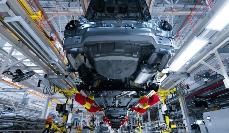 Global Automakers Alarmed Over China’s Rare Earths Export Controls
