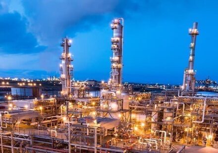 Refiners Cheer Good Start to U.S. Driving Season