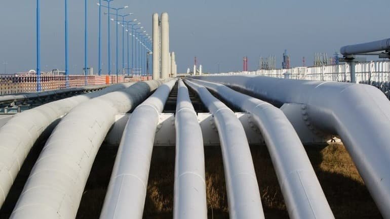 Oil Bulls Cheer A US Inventories See Surprise Draw