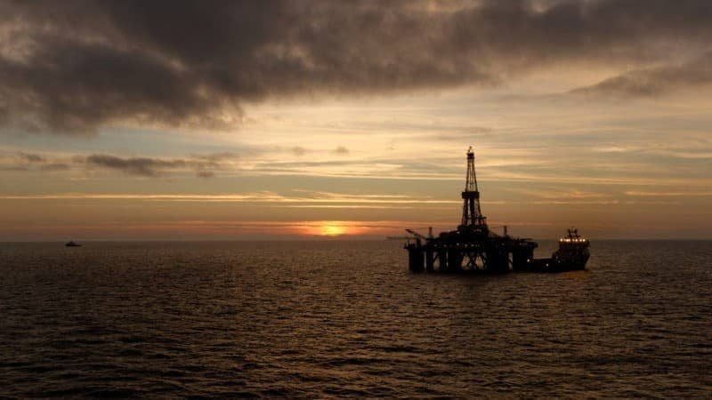 Oil Down Nearly 3% As White House Tariff Talk Rumors Fly