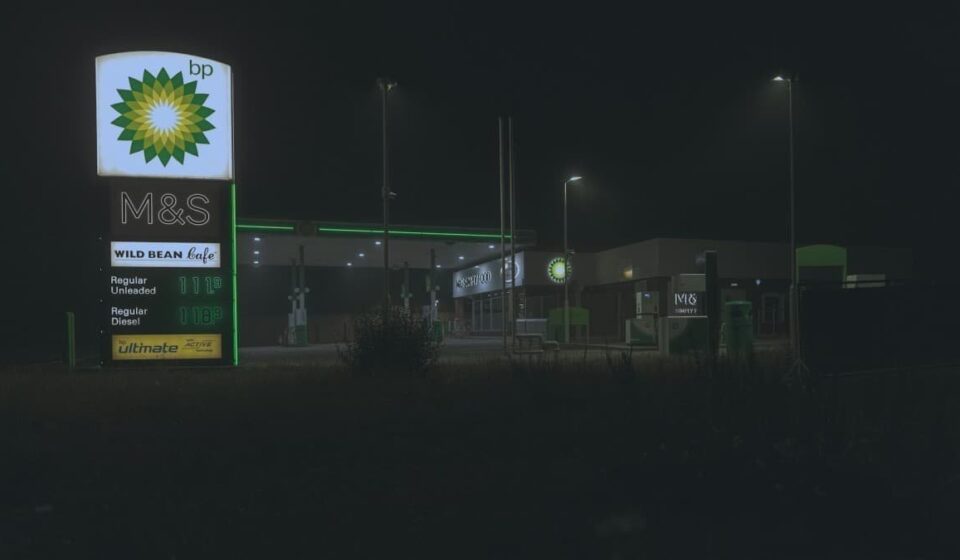 Elliott Management Urges BP to Cut Spending