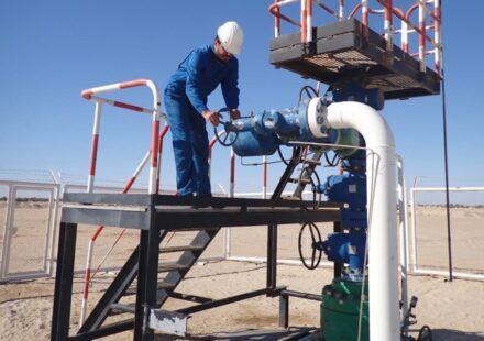 Libyan Oil Revenue Decline, Unrest Send Dinar Plunging