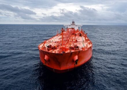 India’s Oil Import Price Drops Below $70 for the First Time Since 2021