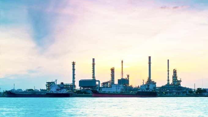 Oil Drops, Markets Rattle as Trump Unleashes Tariffs