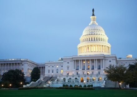 U.S. Senators Plan 500% Tariff on Russian Energy Buyers If Peace Talks Stall