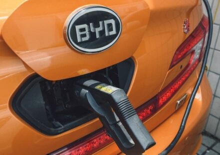 China’s EV Giant BYD Looks to Raise $5.2 Billion in Share Sale