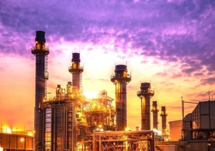 Chevron’s Q4 Earnings Miss Forecast as Refining Swings to Loss