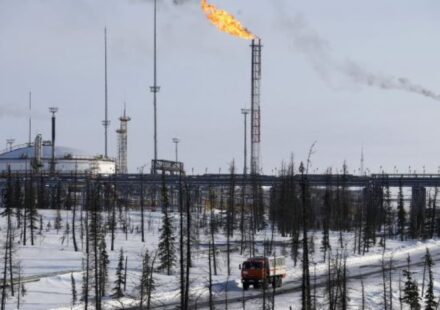 Russia’s Oil Production Slipped 2.8%, Gas Output Rose 7.6% in 2024