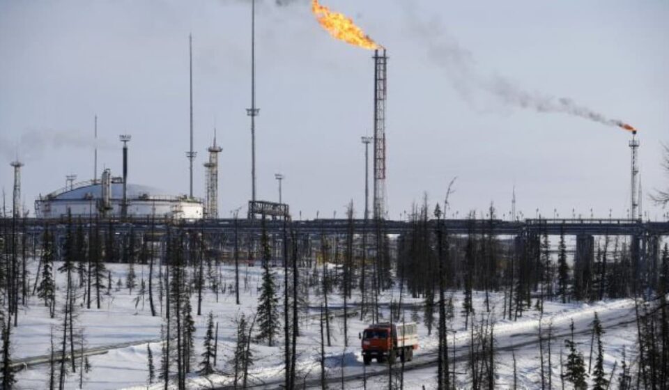 Russia’s Oil Production Slipped 2.8%, Gas Output Rose 7.6% in 2024