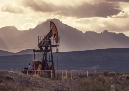 API Reports Unexpected Crude Oil Inventory Build