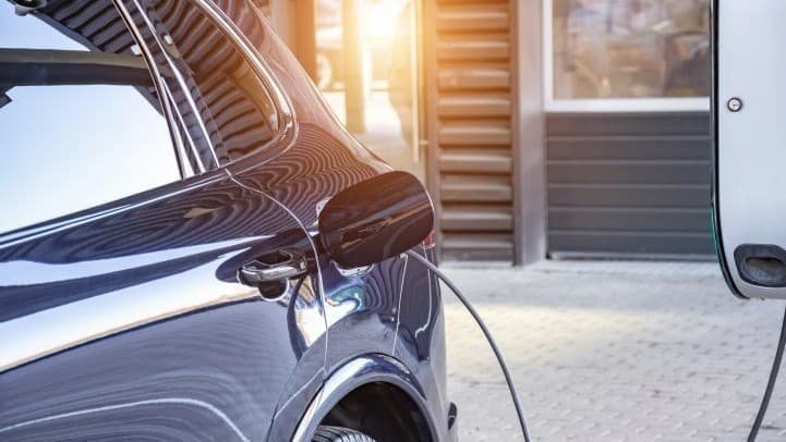 EV Battery Pack Prices Drop the Most in Seven Years