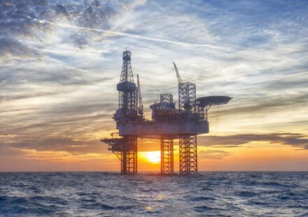 US Crude Oil, Gasoline Inventories Still Falling