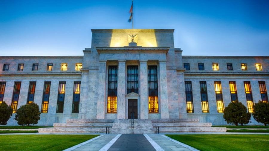 Fed Sees Oil Prices Cooling Despite Renewed Iran War