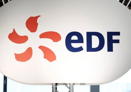 KKR купит активы EDF в области возобновляемых источников энергии в США и Канаде за 4,2 миллиарда долларов