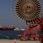 Экспорт нефти из ОАЭ достиг рекордных объемов после выхода из ОПЕК, показывают данные отслеживания судов