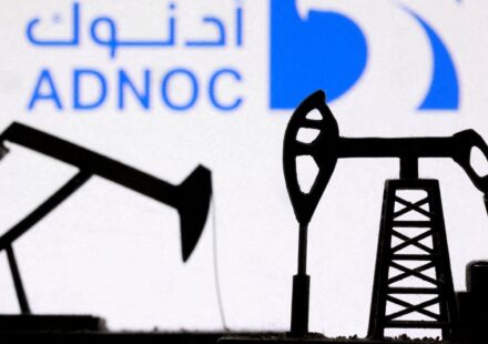 ADNOC обдумывает изменения в механизме ценообразования на морскую нефть, сообщают источники