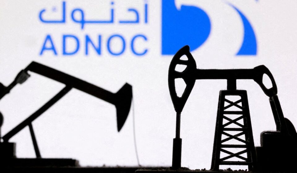 ADNOC обдумывает изменения в механизме ценообразования на морскую нефть, сообщают источники