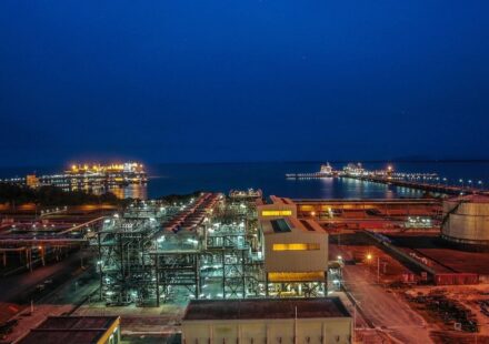 Компания NLNG заключила с Baker Hughes 13-летний контракт на обслуживание газовых турбин