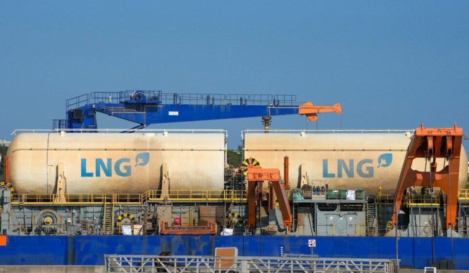 Pakistan's Power Generation Costs Jump 38% on Record Spot LNG Buys