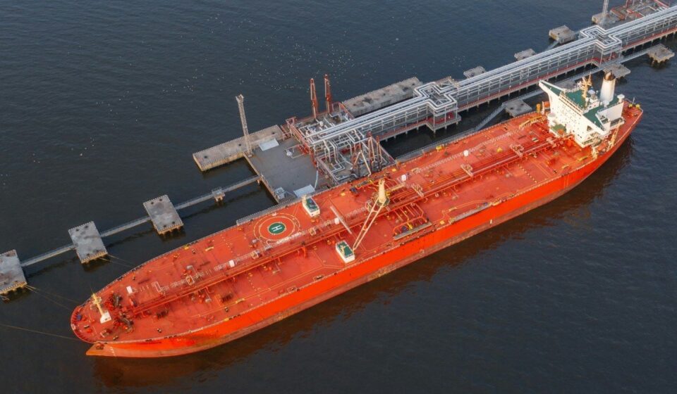 Gulf-to-China Supertanker Rates Hit $510,000 a Day