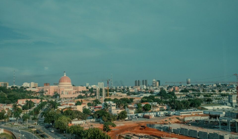 Angola Confirms New Offshore Oil and Gas Reserves With Katambi-2 Well