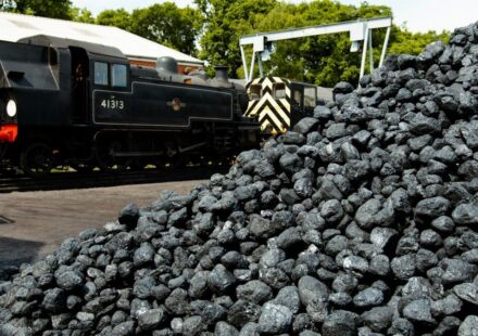 Coking Coal Prices Surge 25%, Squeezing India's Steelmakers