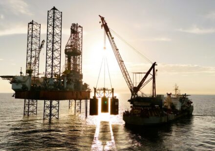 Brent Oil Price Tops $93 as U.S.-Iran Impasse Persists