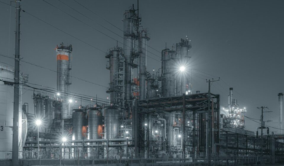 Ukraine Strikes Lukoil's Volgograd Refinery as Drone Attacks Resume