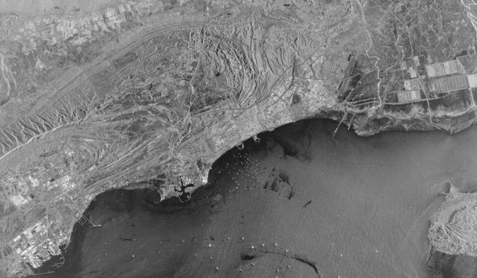 Iran Says Hormuz Will Stay Closed Until U.S. Meets Its Conditions