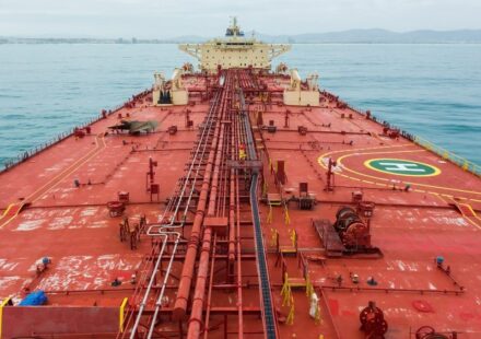 ADNOC Buys Five Supertankers as Hormuz Crisis Tightens Shipping