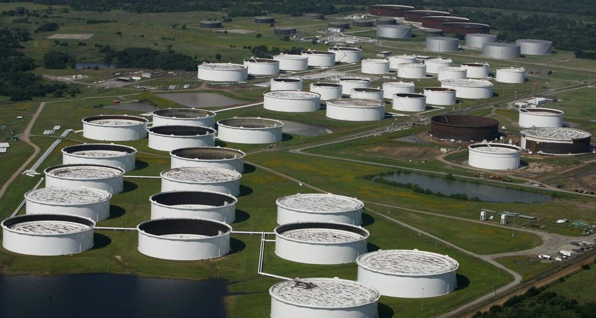 API: Crude, Product Inventories Continue to Draw